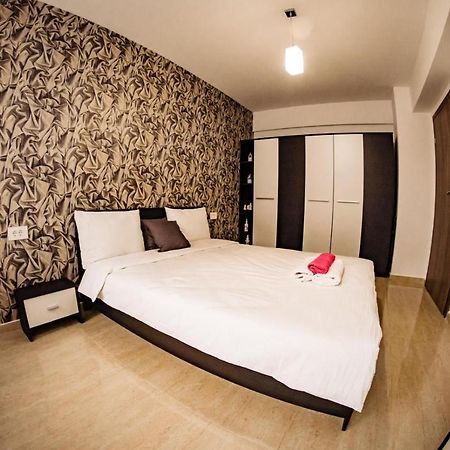 Apartment Gabriela'S Home Oradea Dış mekan fotoğraf