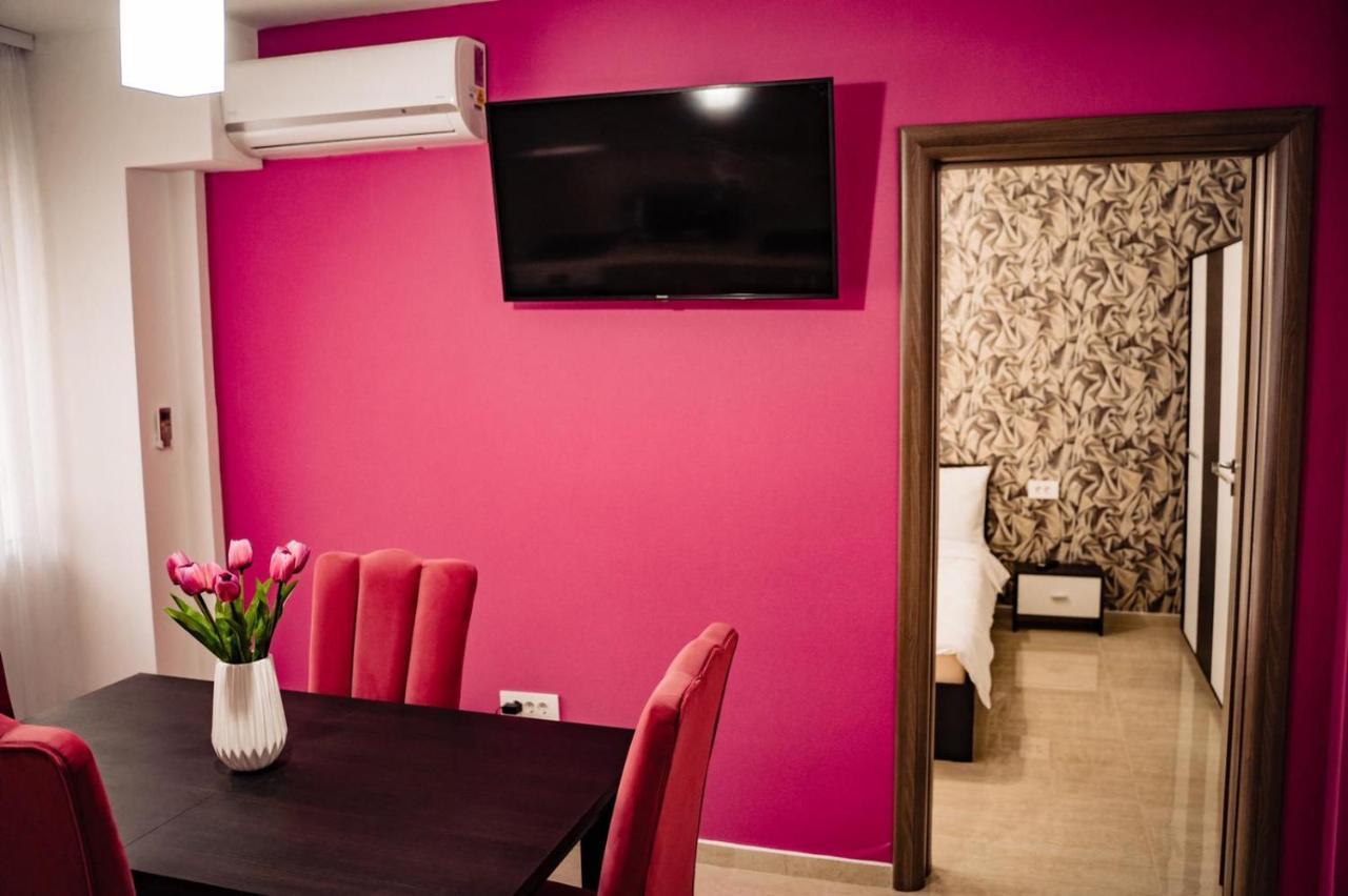 Apartment Gabriela'S Home Oradea Dış mekan fotoğraf